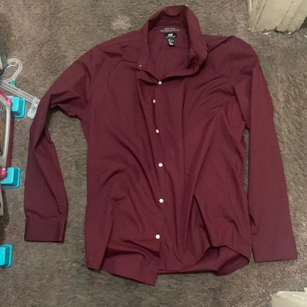 H&M red Burgundy size L